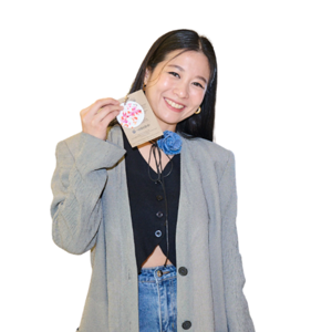 แก้ม - แก้มทอง วงศ์เสรี