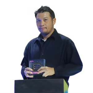 ทัวร์ - ณฤทธิ์ พรับจุ้ย